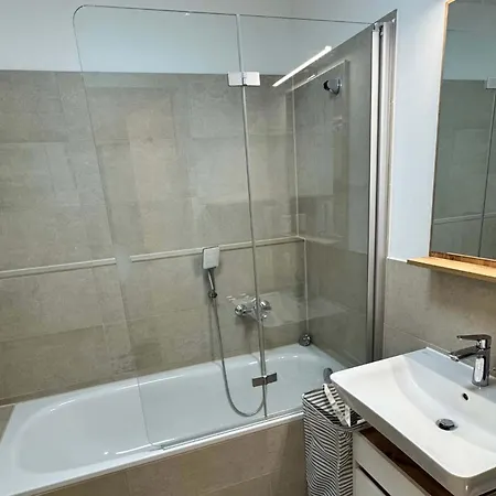 New Spacious Luxury At Rathaushausplatz * Augsburg