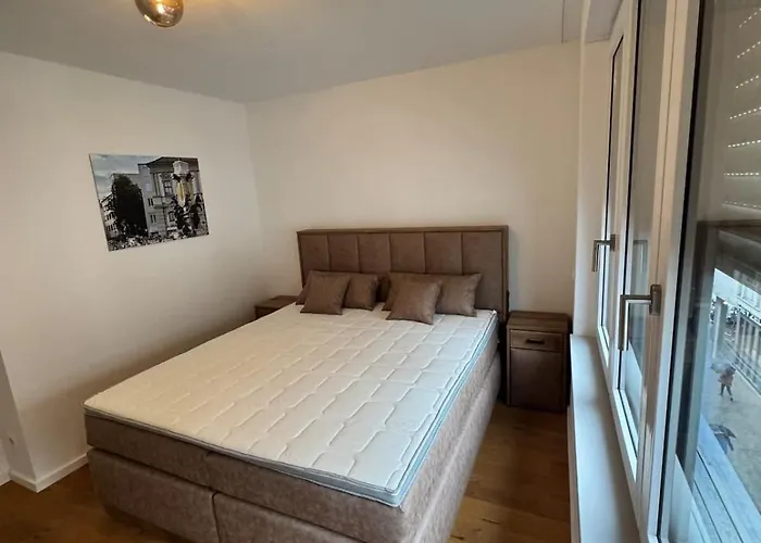 New Spacious Luxury At Rathaushausplatz Appartement